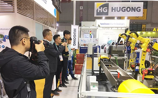 第二届进博会浙江日报拍摄28圈意大利CEA展位