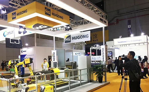 安徽芜湖卫视拍摄28圈意大利CEA展位