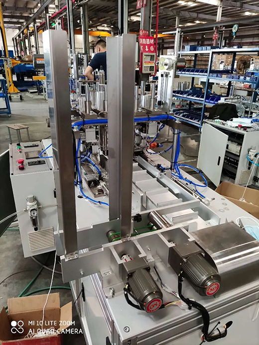 28圈半自动平面口罩发片机